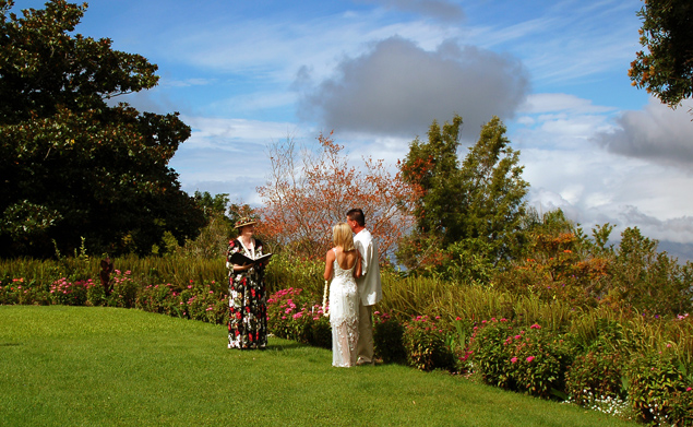 Maui Weddings At Kula Botanical Gardens