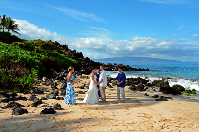 Romantic Maui Beach Weddings Vow Renewal Ceremonies Ceremony